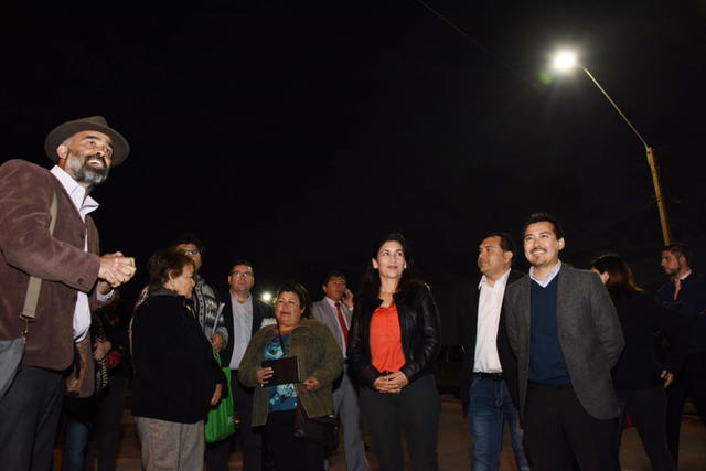 Quiero Mi Barrio inauguró luminarias LED en barrios Cerro La Cruz y Miramar de Arica1