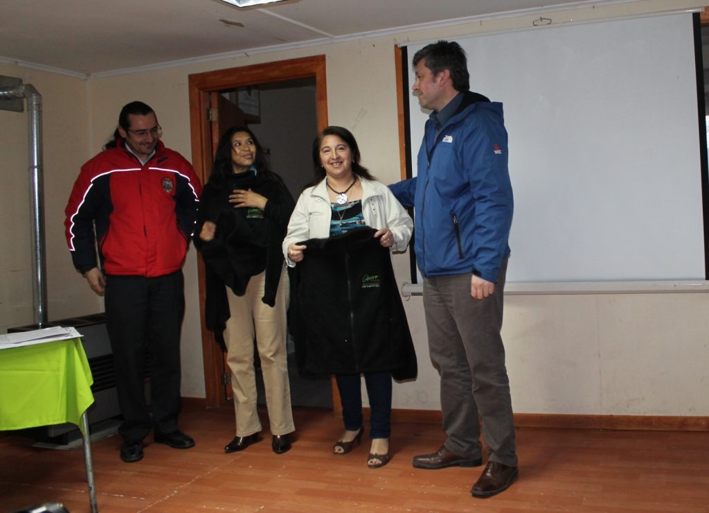 Vecinas de barrio Seno Almirantazgo de Punta Arenas conformaron brigada de reciclaje 1